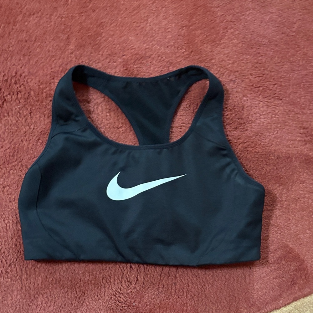 Nike Women's black Sports Bra